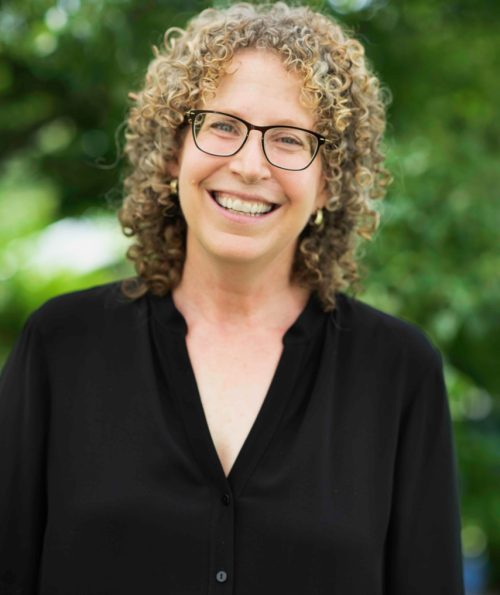 Copy-of-Leslie-Lichter-headshot-1